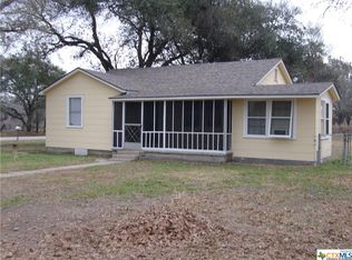 785 Old Goliad Rd, Victoria, TX 77905