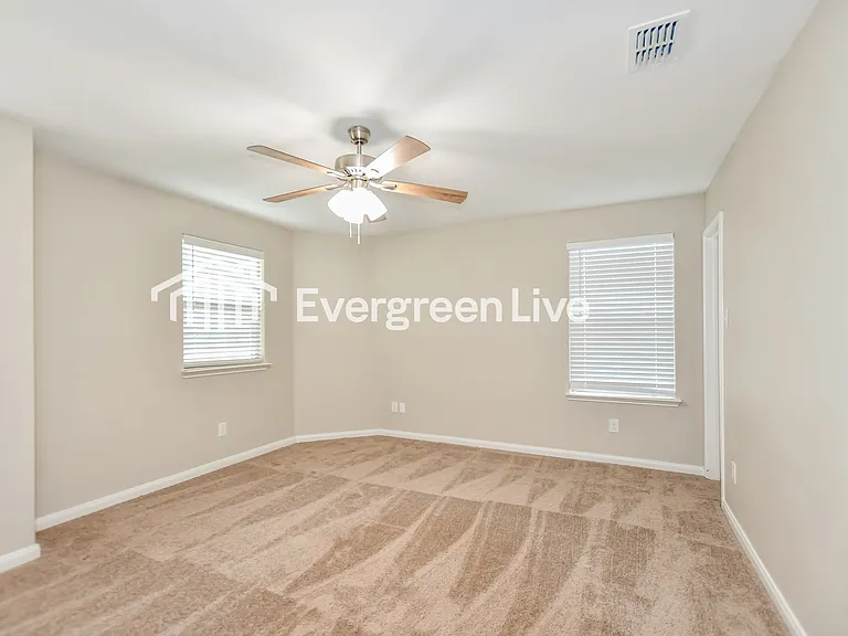 1326 Barrel Dr — Photo 5
