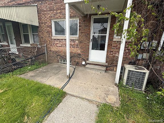 5th image of 6306 Schaefer Rd