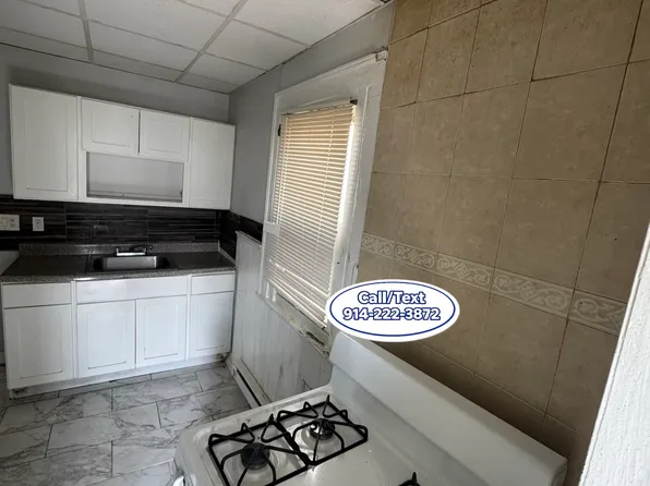 16 Saratoga Ave, Yonkers, NY