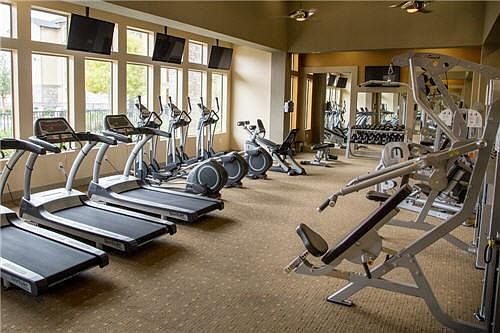 3rd image of 150 Northpark Plaza Dr #1