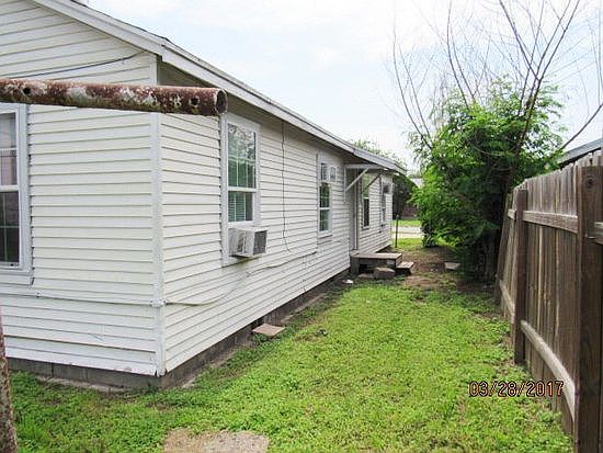 5th image of 810 W Kenedy Ave