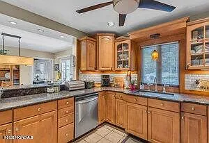 411 Butterfly Rd — Photo 17