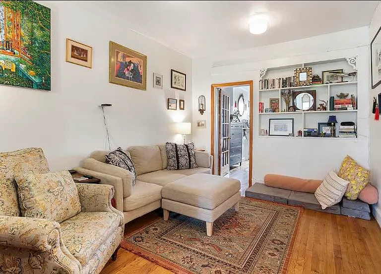 217 Smith St #2 — Photo 4