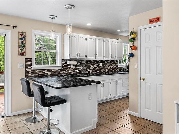5th image of 17 Raymond Marchetti St Unit 17