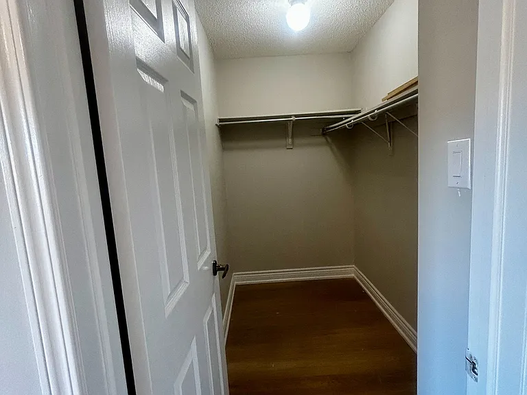 56 Coyote Cres #MAIN — Photo 6