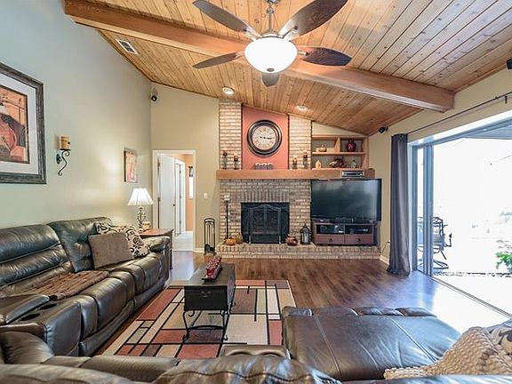 4th image of 5905 Windermere Dr