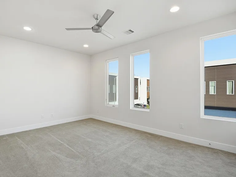 5519 Paraiso Pl — Photo 29