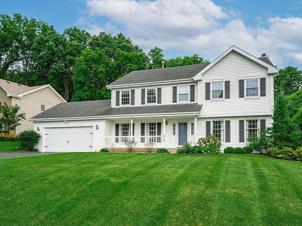 1st image of 212 Sanctuary Pl