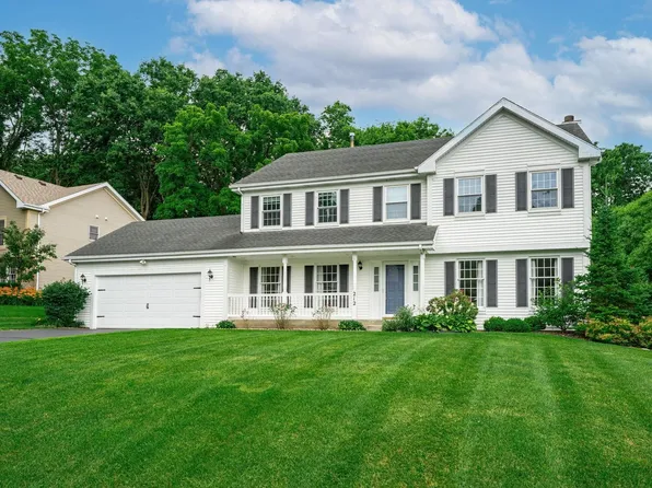 212 Sanctuary Pl, Rockton, IL 61072