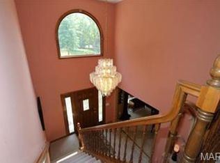 5087 Bryncastle Pl, Saint Louis, MO 63128