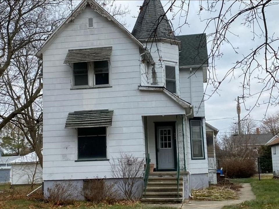 1st image of 607 11th Ave #1