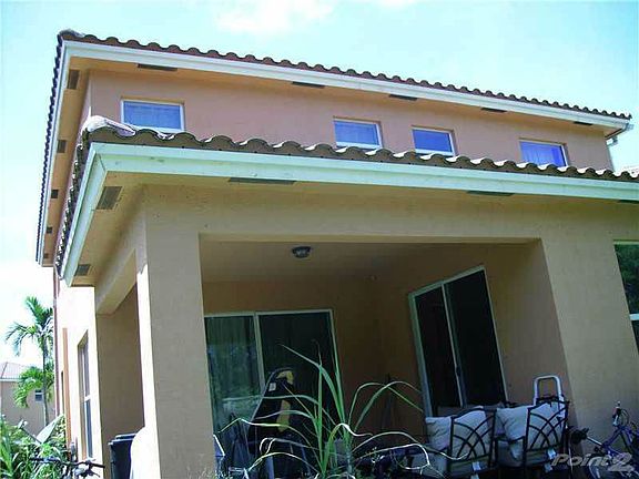 20150903191229542373000000-o