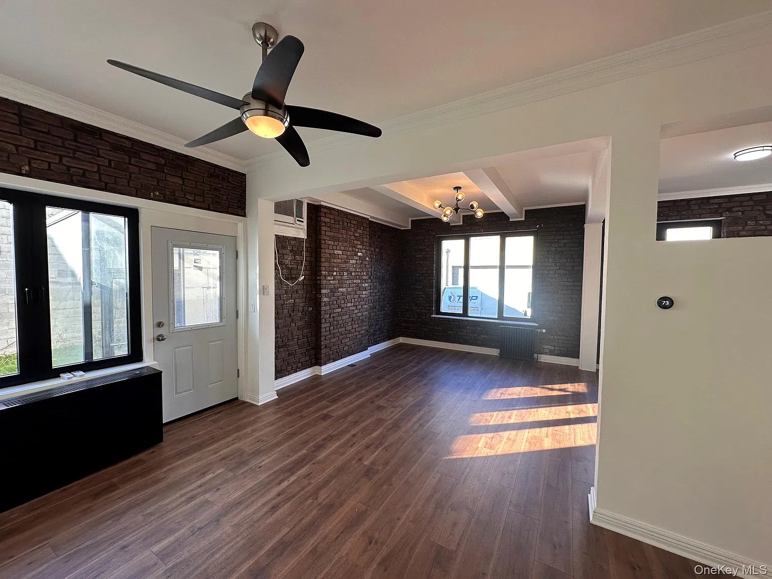 2 bed, 1.0 bath, 3450 sqft, $3,250 — Photo 3
