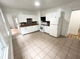 324 Willow St #1, Waterbury, CT 06710