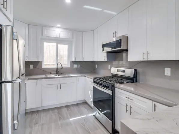 Newly Renovated 2 Bedroom/1 Bathroom-Ocean Beach *Move in Special*, 4840 Del Monte Ave APT E, San Diego, CA 92107