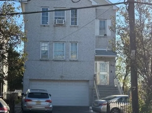 517 Irvine Turner Blvd, Newark City, NJ 07108