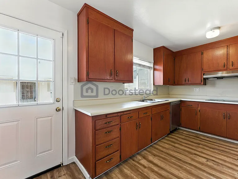 4339 Adeline St #B — Photo 20
