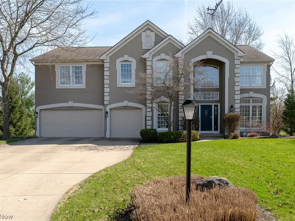 21711 Woodfield Trl, Strongsville, OH 44149