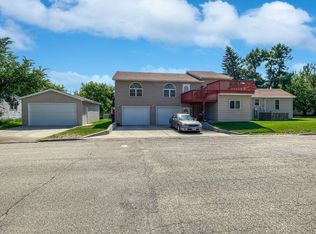 302 4th St W, Velva, ND 58790