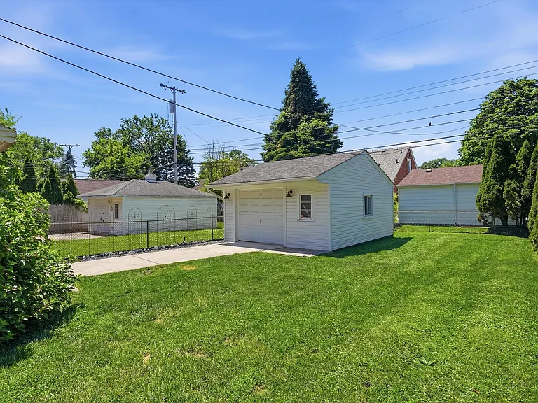 3432 Woodside St — Photo 33