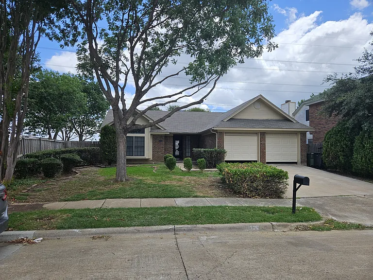 4735 Hollow Tree Dr — Photo 1
