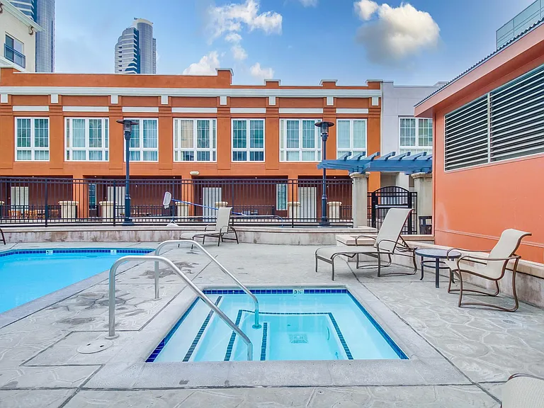 450 J St #3131 — Photo 35