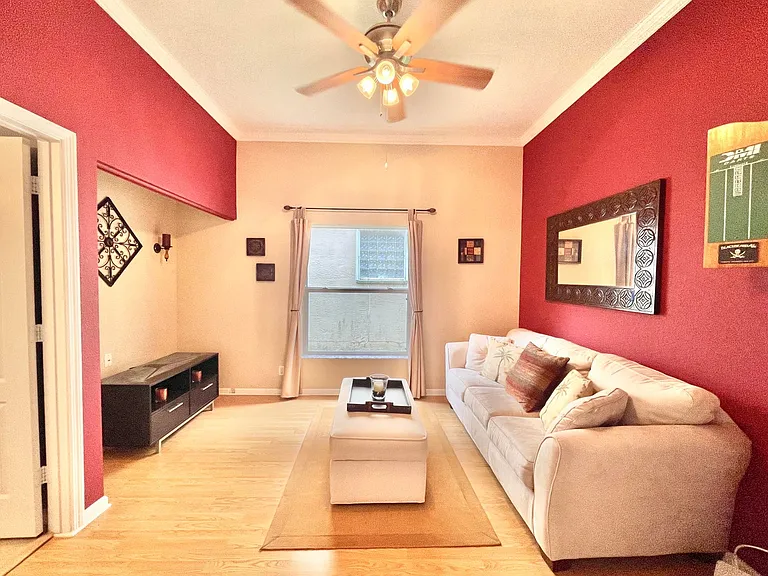 137 Canterbury Pl — Photo 31