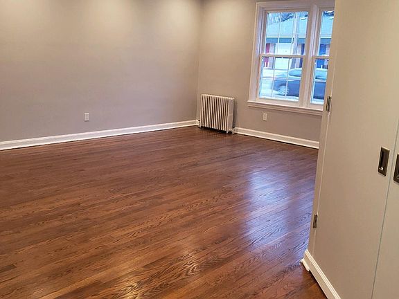 4th image of 126 Boyden Ave #B