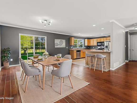4th image of 1108 E Pinecrest LANE