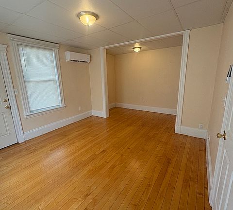 3rd image of 20 Coral Ave APT 7