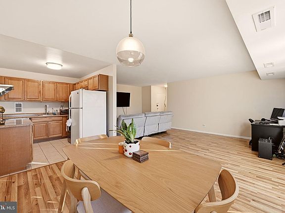 2nd image of 5801 Quantrell Ave APT 209