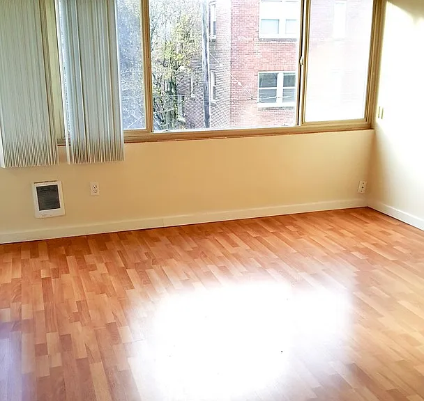 Mercer Vista Apartments — Photo 6