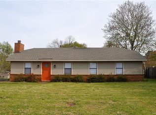 336 Honeysuckle Dr, Millbrook, AL 36054