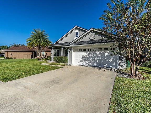 4th image of 33077 Sawgrass Parke Pl