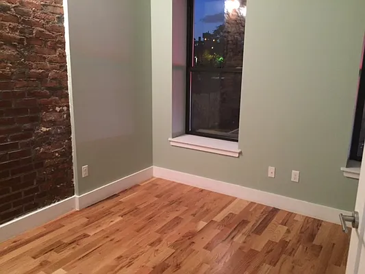 Rented by Premier Metro Realty Corp | media 2