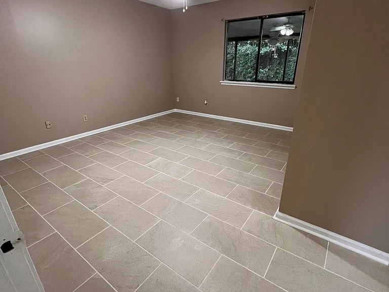 8439 Everest Dr — Photo 8