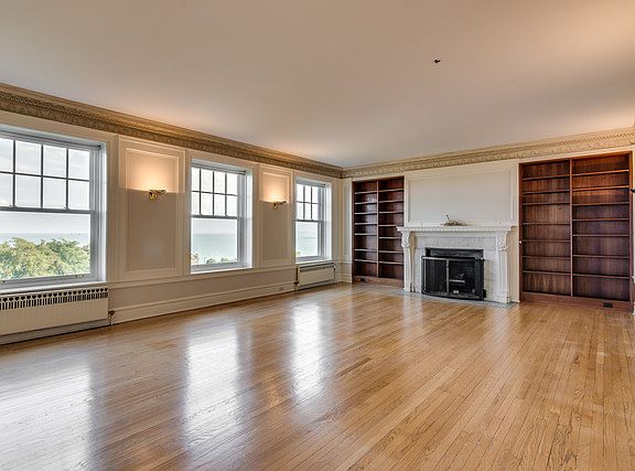 5th image of 5490 S Shore Dr APT 8N