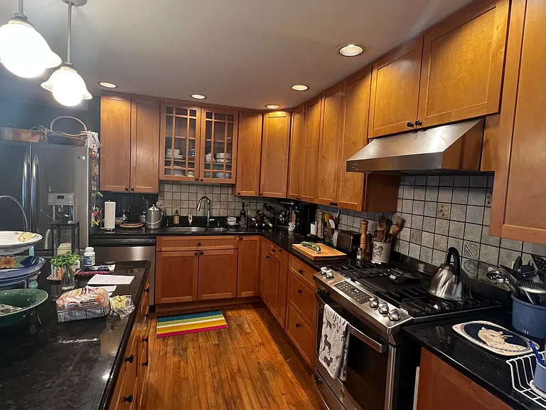 81 Central St #B — Photo 5