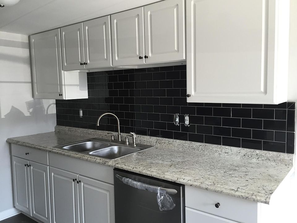 1st image of 29595 Dutchmans Ln APT 1005