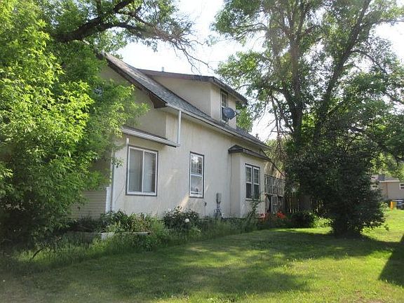 2nd image of 804 2nd Ave NE