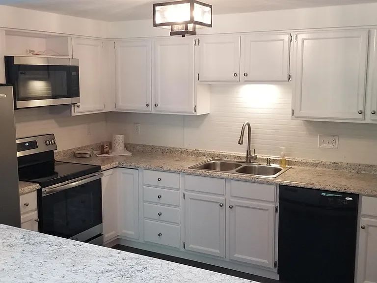 18 Carol Ct — Photo 6