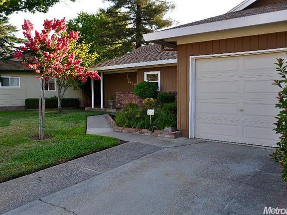 2nd image of 2428 Gwen Dr