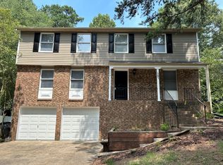 207 Waverly Hall Dr, Charlotte, NC 28211