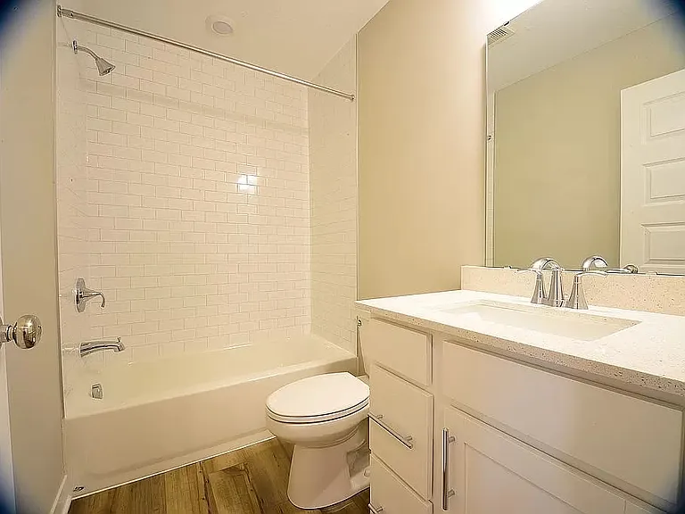 7073 Adalene Ln — Photo 38