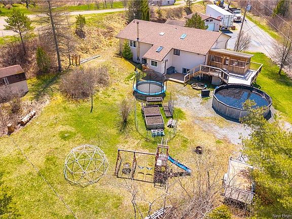 5th image of 68 Stillwater Rd