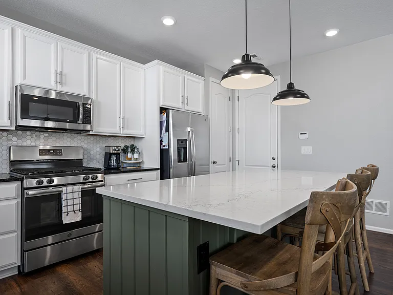 9796 Meeker St — Photo 11