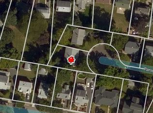 19 Parsons Ct, Bloomfield, NJ 07003