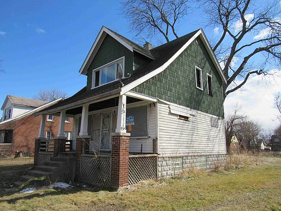 7586 E Robinwood