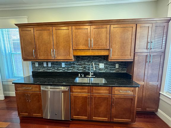 4th image of 1231 Bardstown Rd APT 3